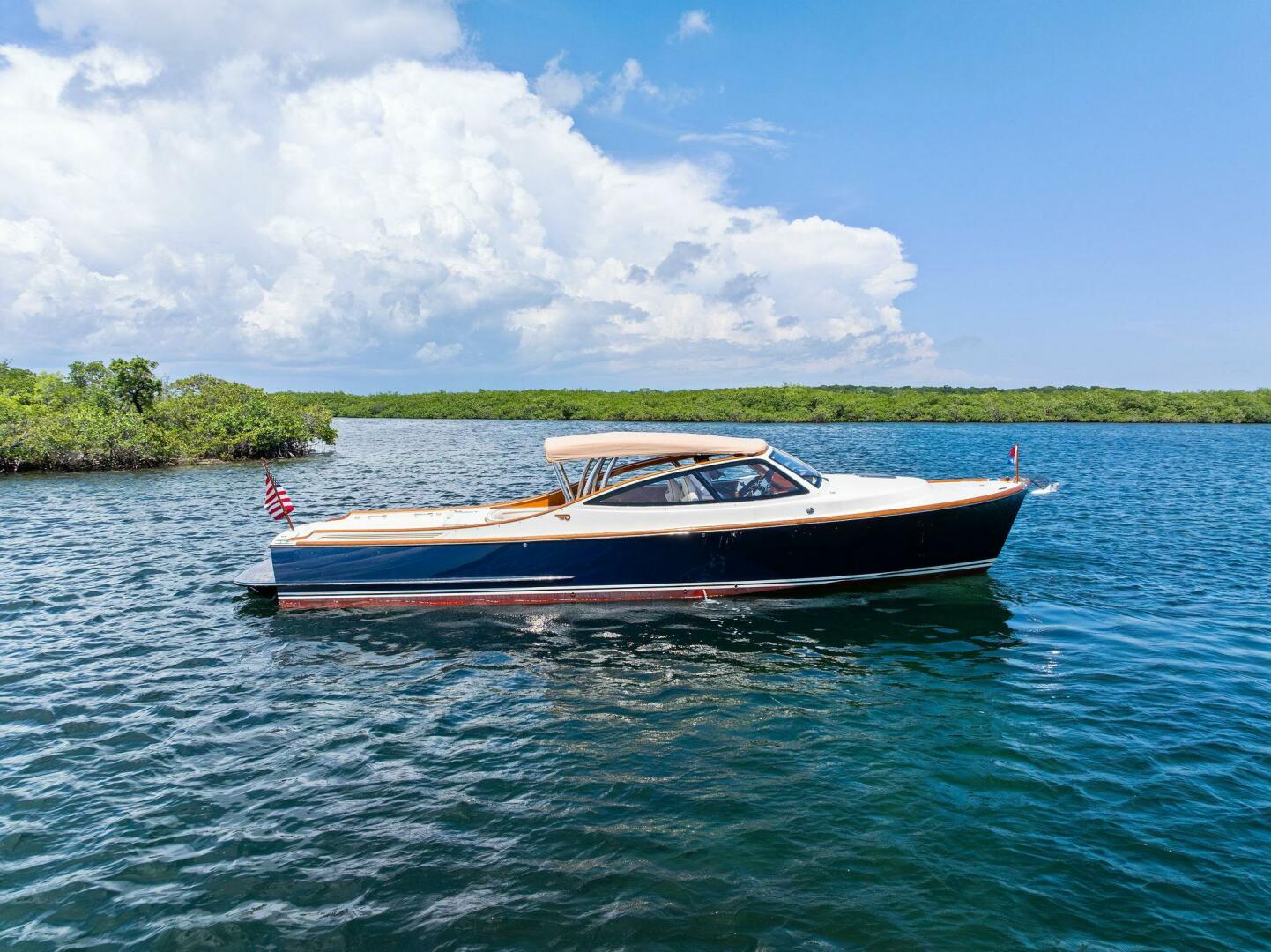 CAPRI 38ft Hinckley Yacht For Sale