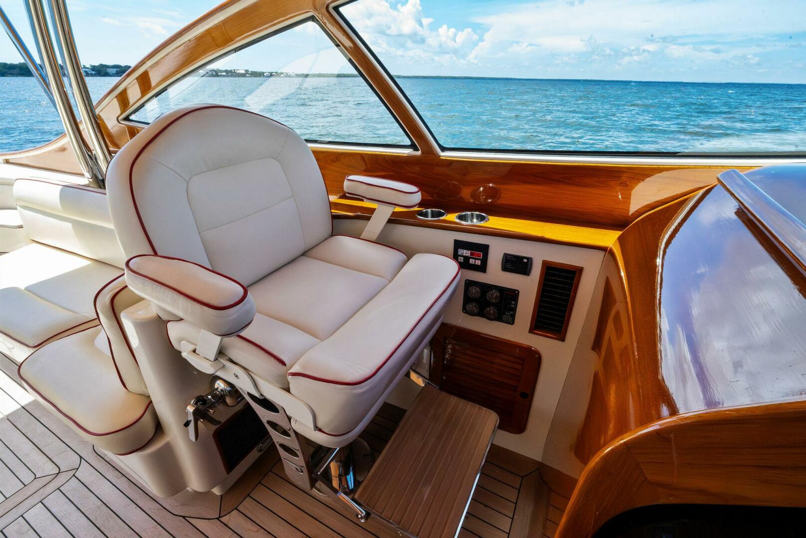 CAPRI 38ft Hinckley Yacht For Sale