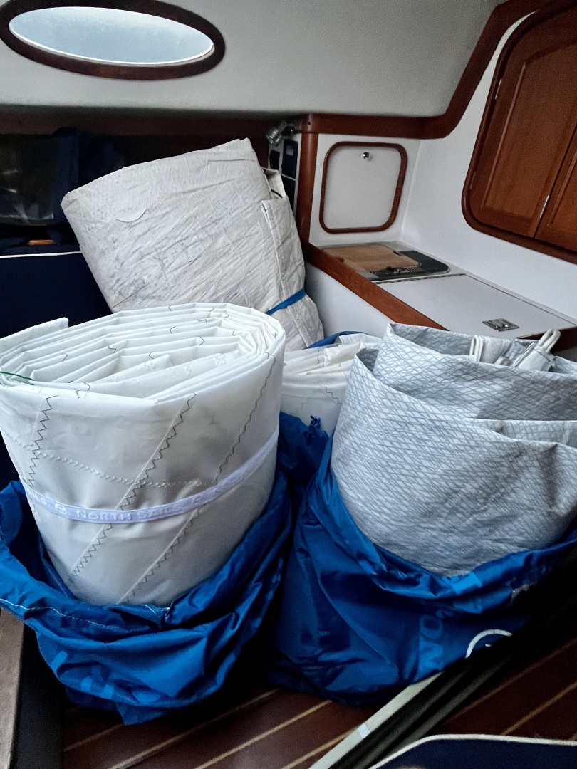 33ft Alerion Yacht For Sale