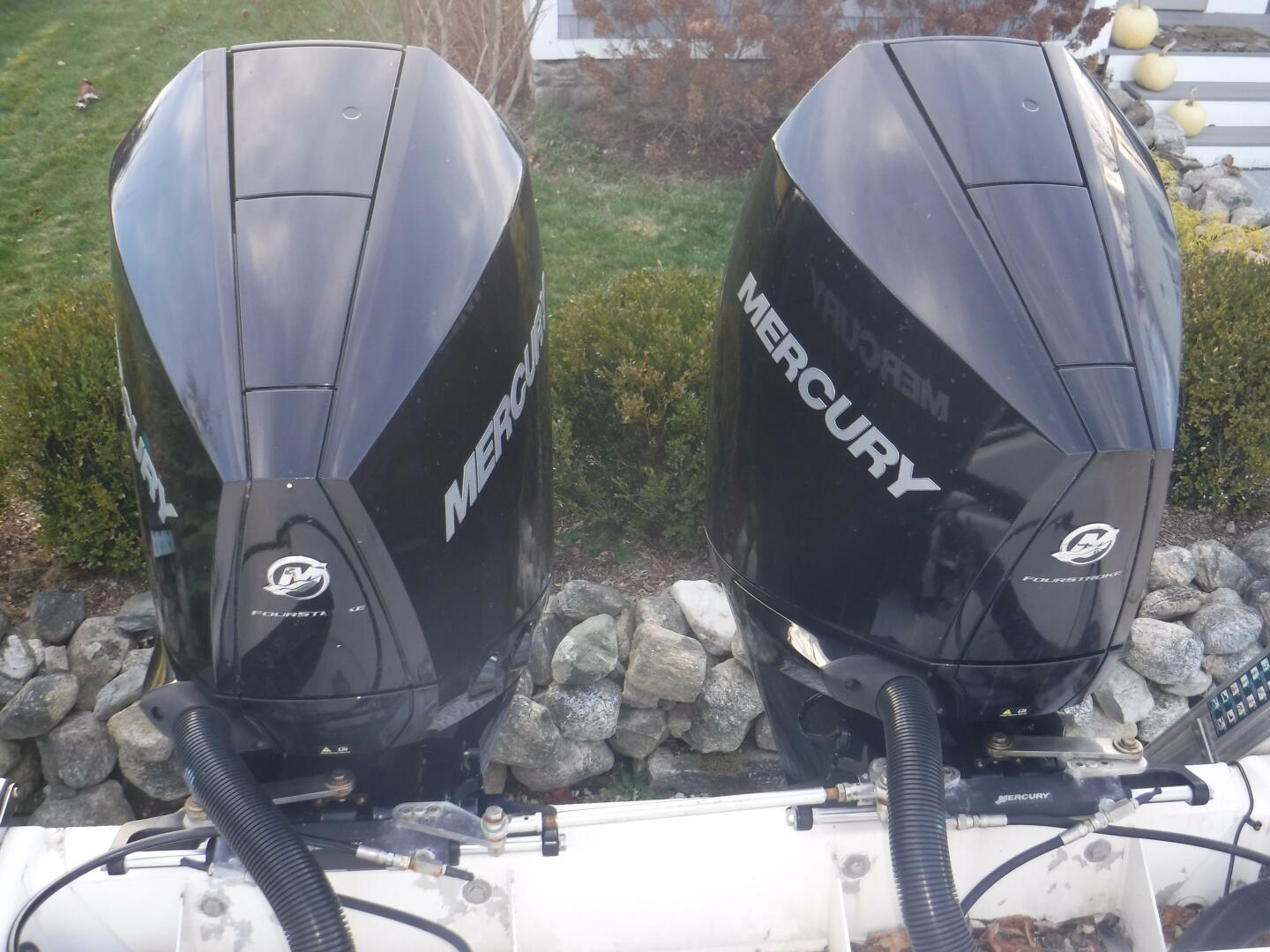 31ft Pro Line Yacht For Sale