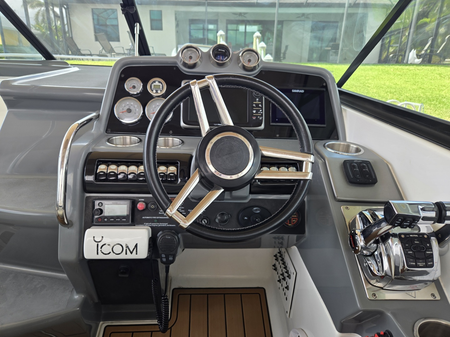 Formula 310 Sun Sport — Fly Me - Photo 8