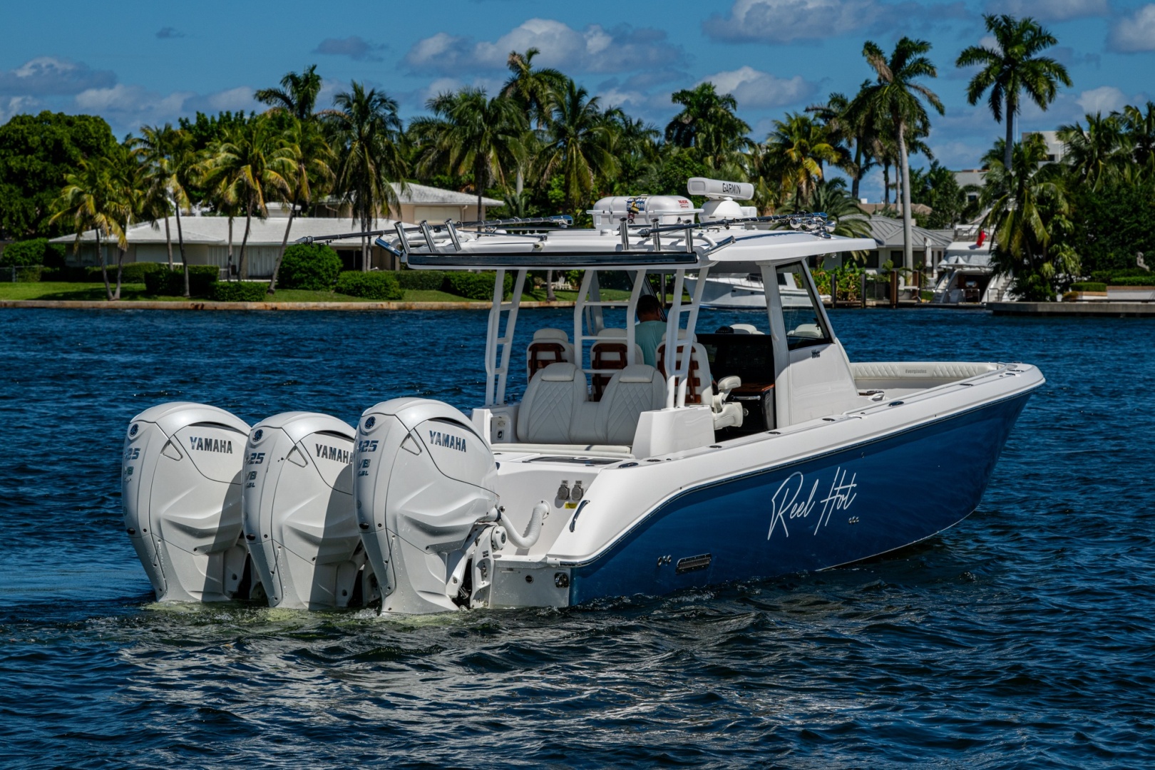 39ft Everglades Yacht For Sale