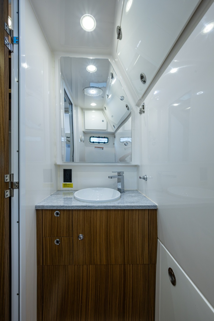 39ft Everglades Yacht For Sale