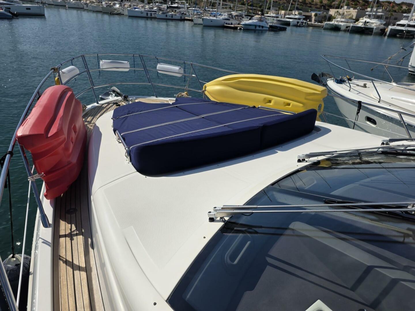 60ft Azimut Yacht For Sale