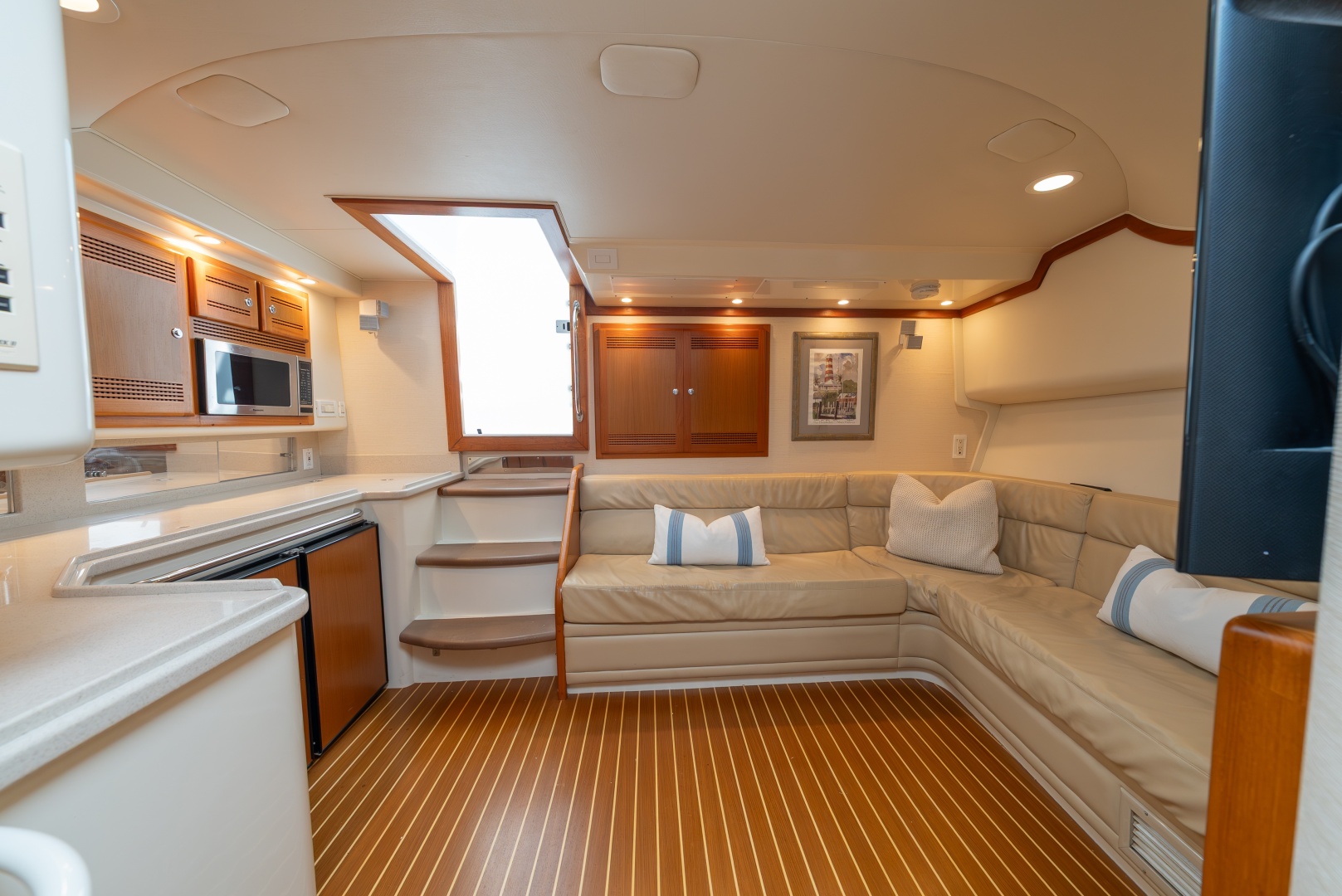 Cabo 45 Express — EMMA - Photo 49