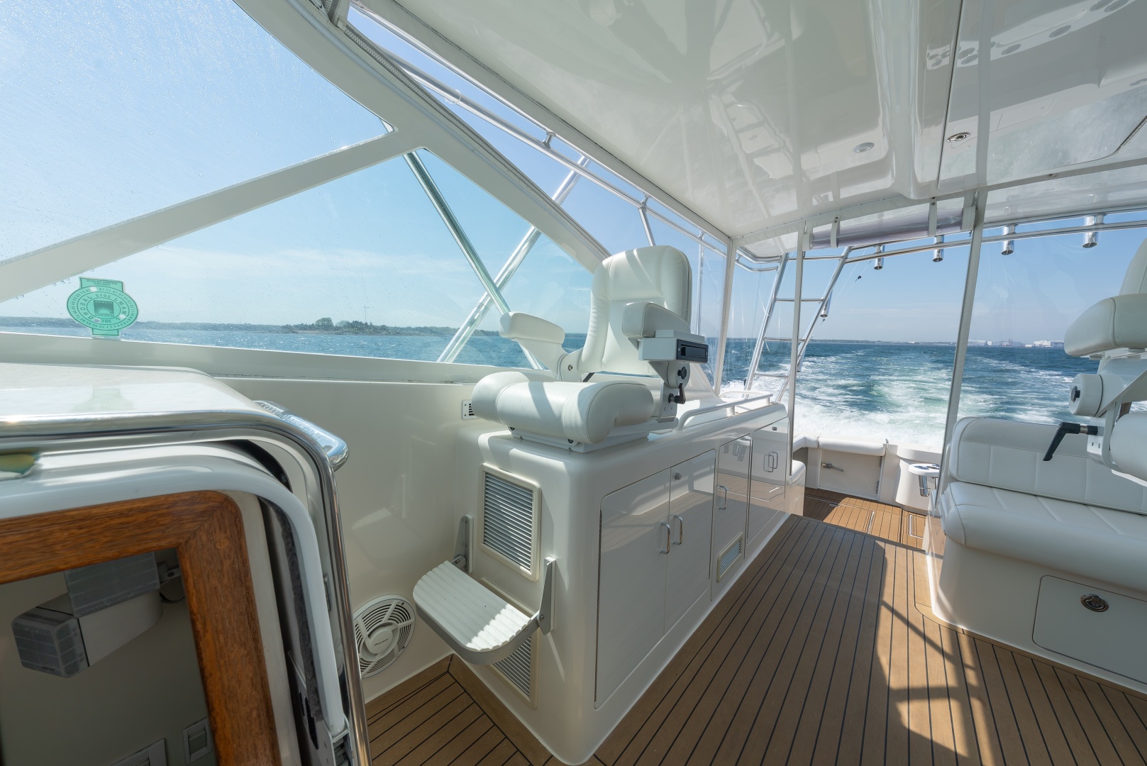 Cabo 45 Express — EMMA - Photo 34