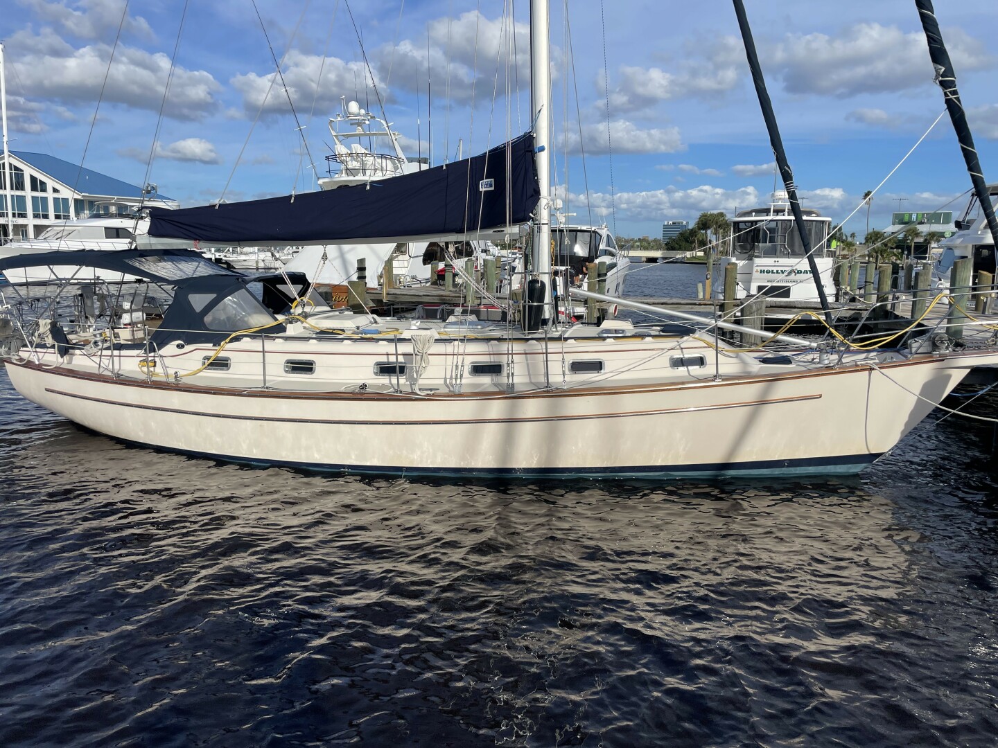 1994 Island Packet cutter