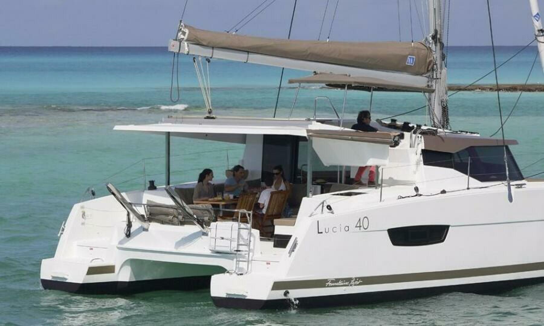 2019 Fountaine Pajot lucia
