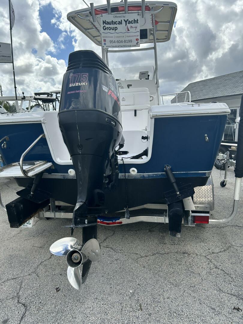 21ft Pro Line Yacht For Sale