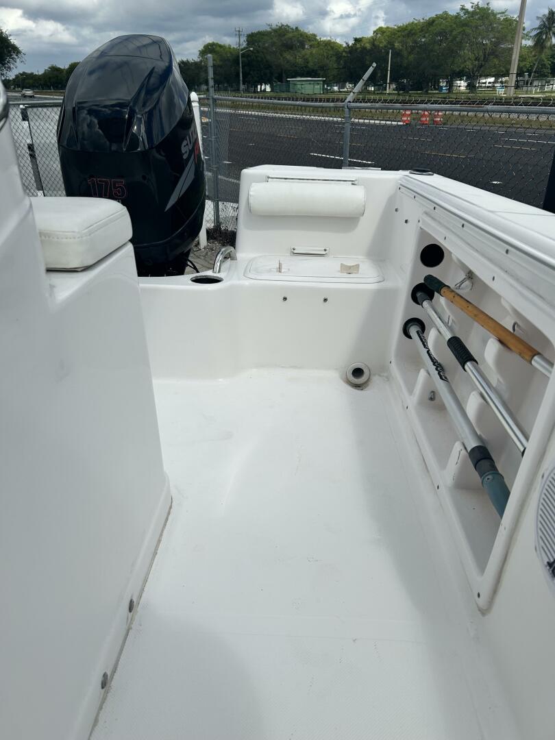 21ft Pro Line Yacht For Sale