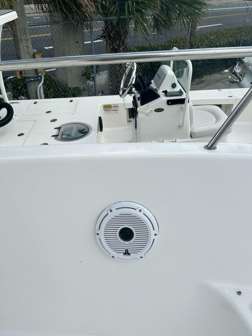 21ft Pro Line Yacht For Sale