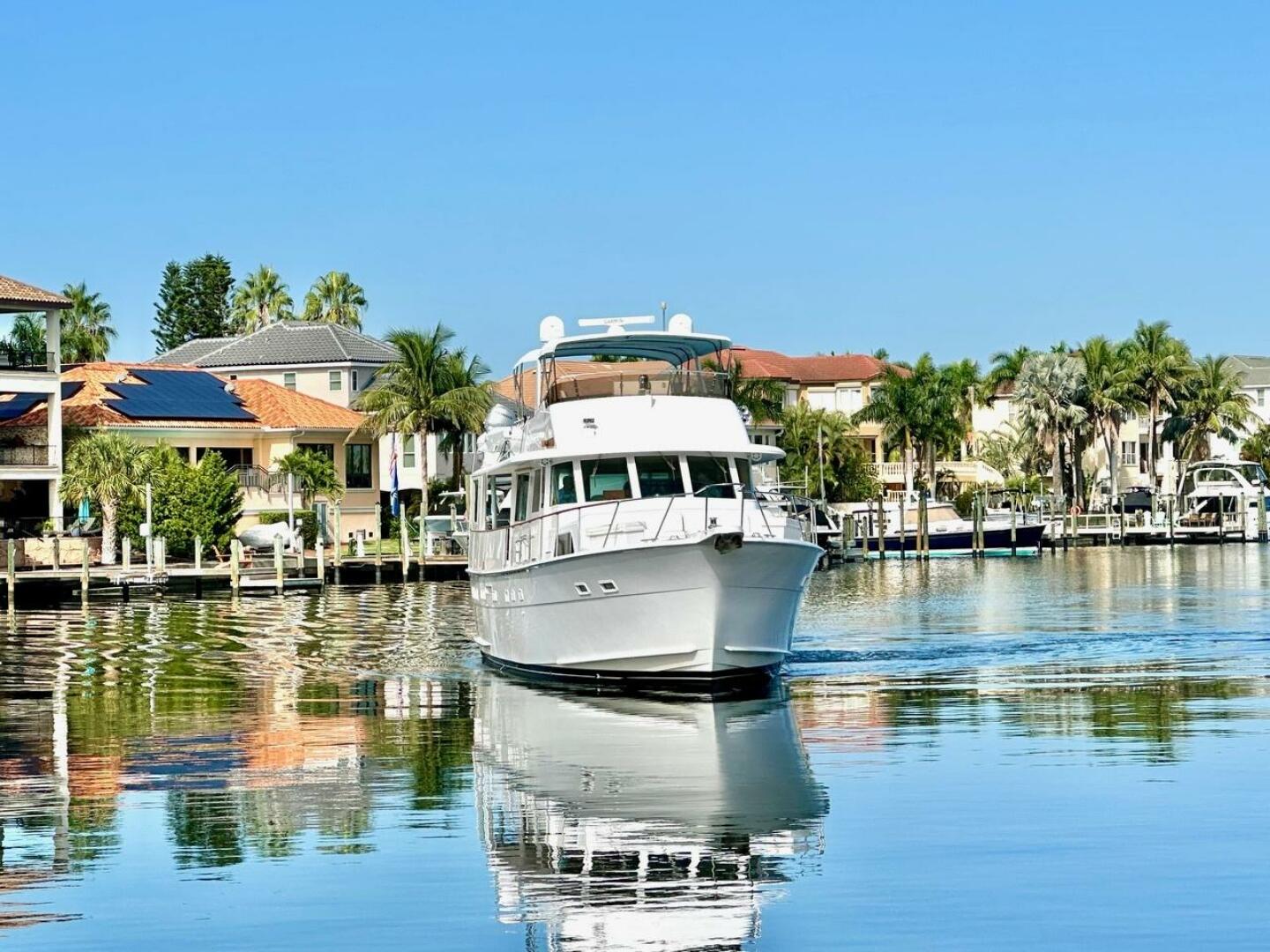1985 Hatteras motor yacht