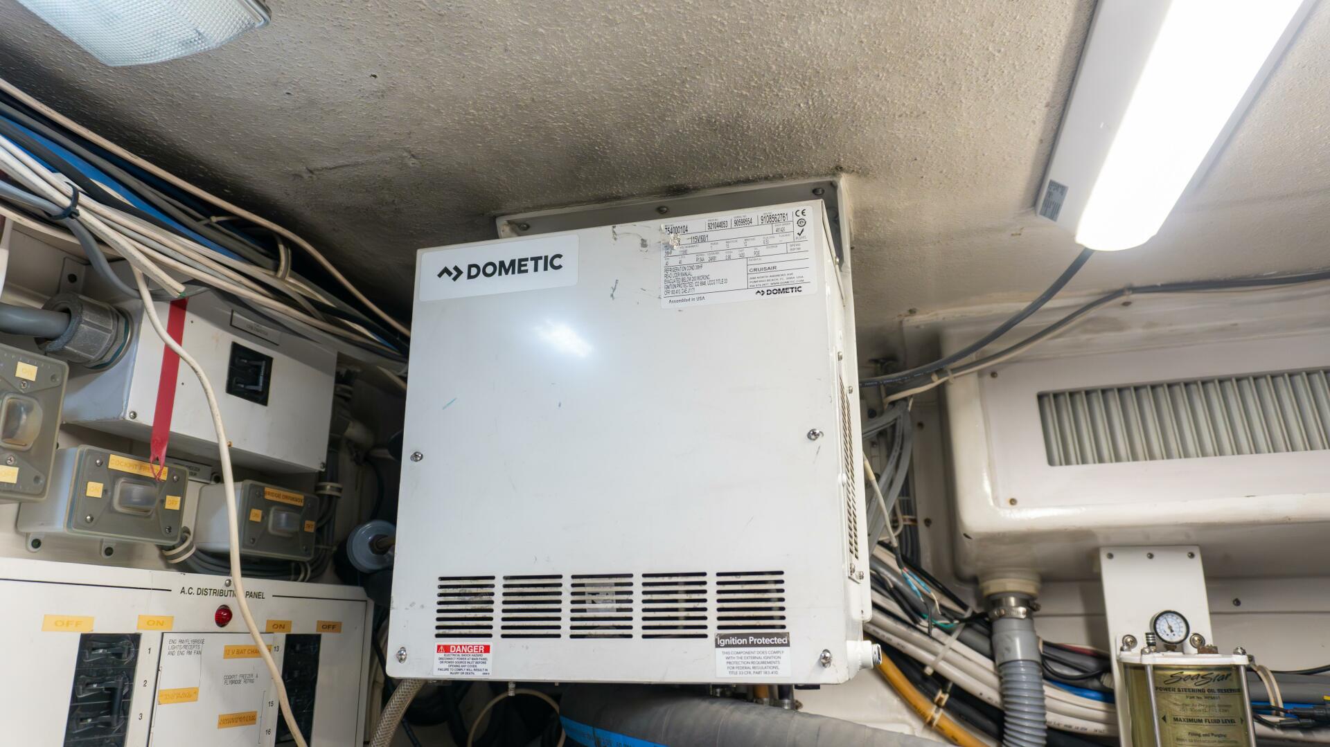 2001 Hatteras 60 Convertible - Sinyorita Salada