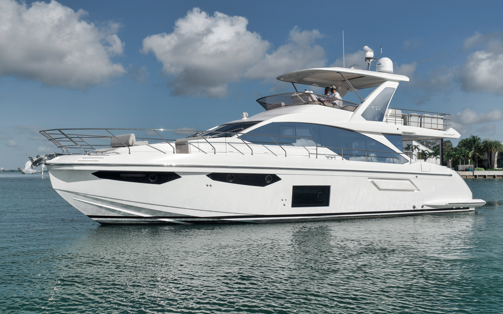 2022 Azimut flybridge