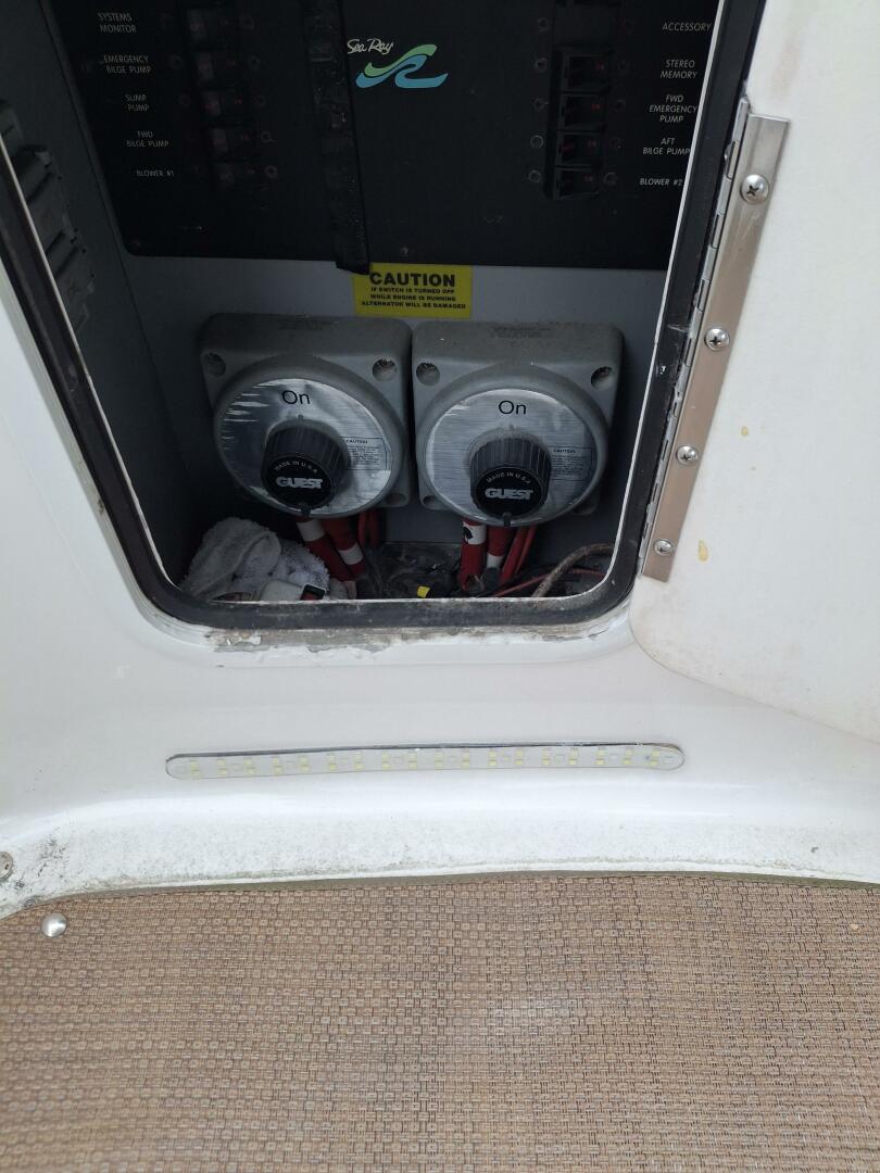 1997 Sea Ray 400 sedan bridge
