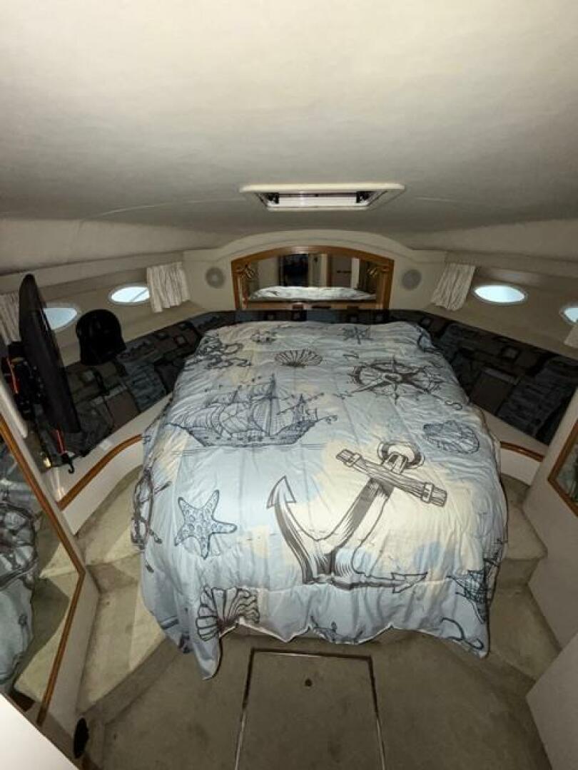 1997 Sea Ray 400 sedan bridge