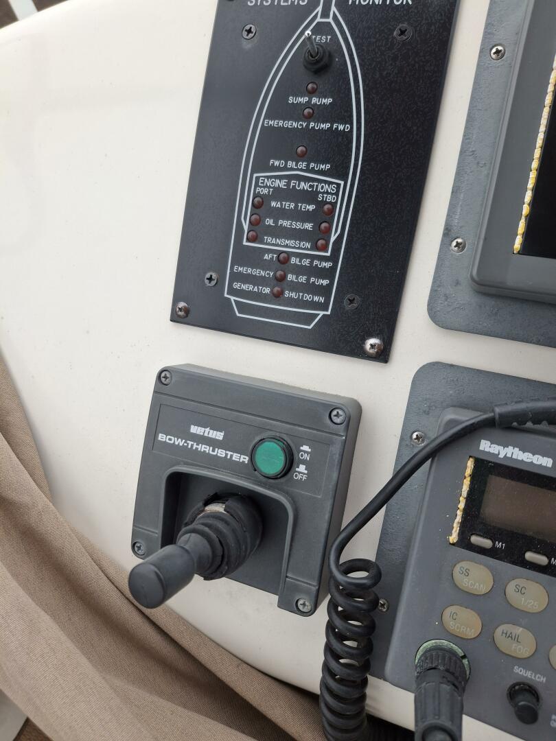 1997 Sea Ray 400 sedan bridge