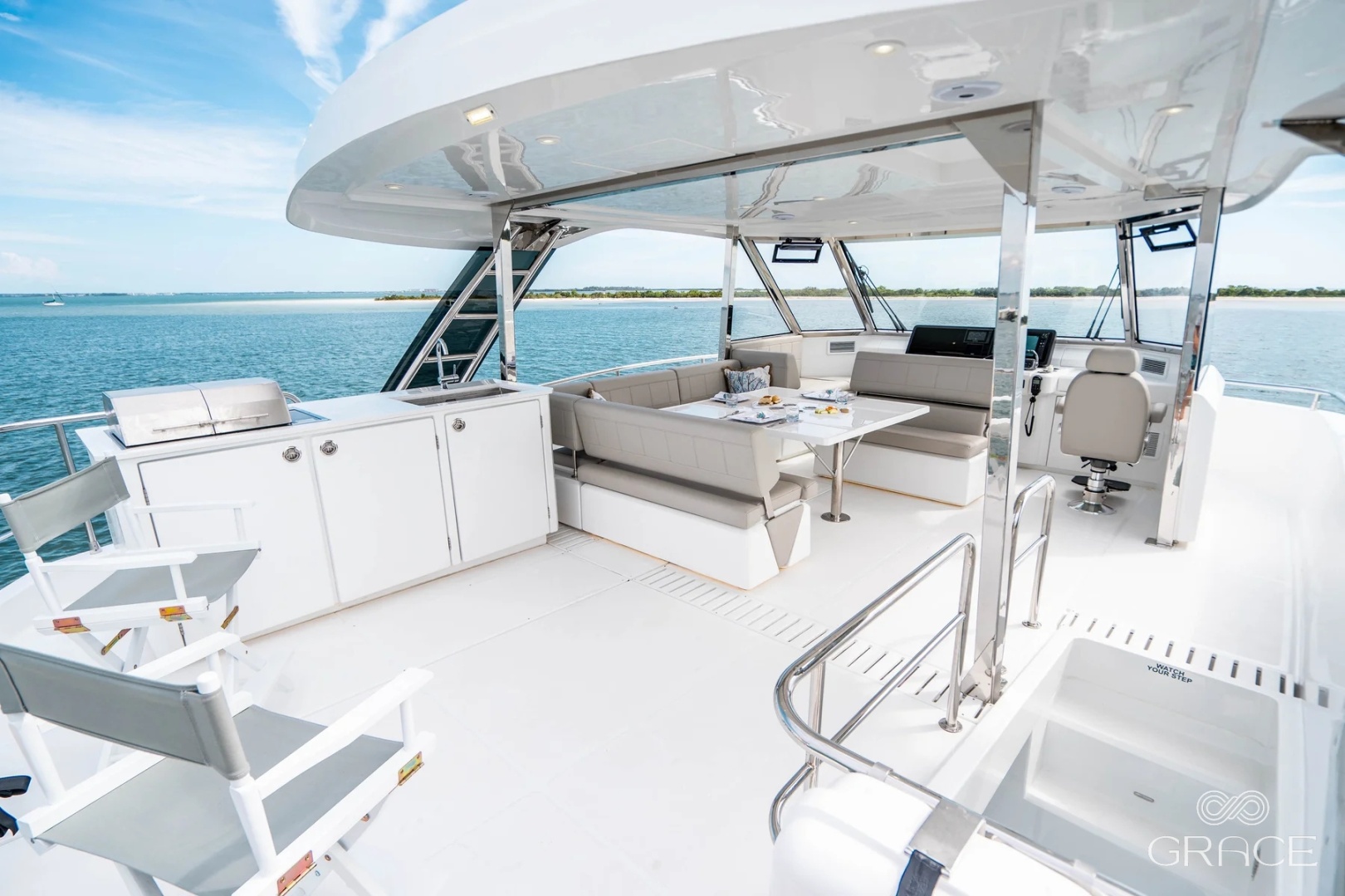 2022 Aquila 54 Yacht