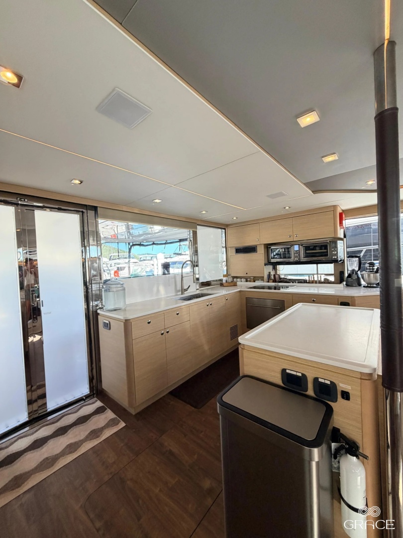 Aquila 54 Yacht - Photo 17