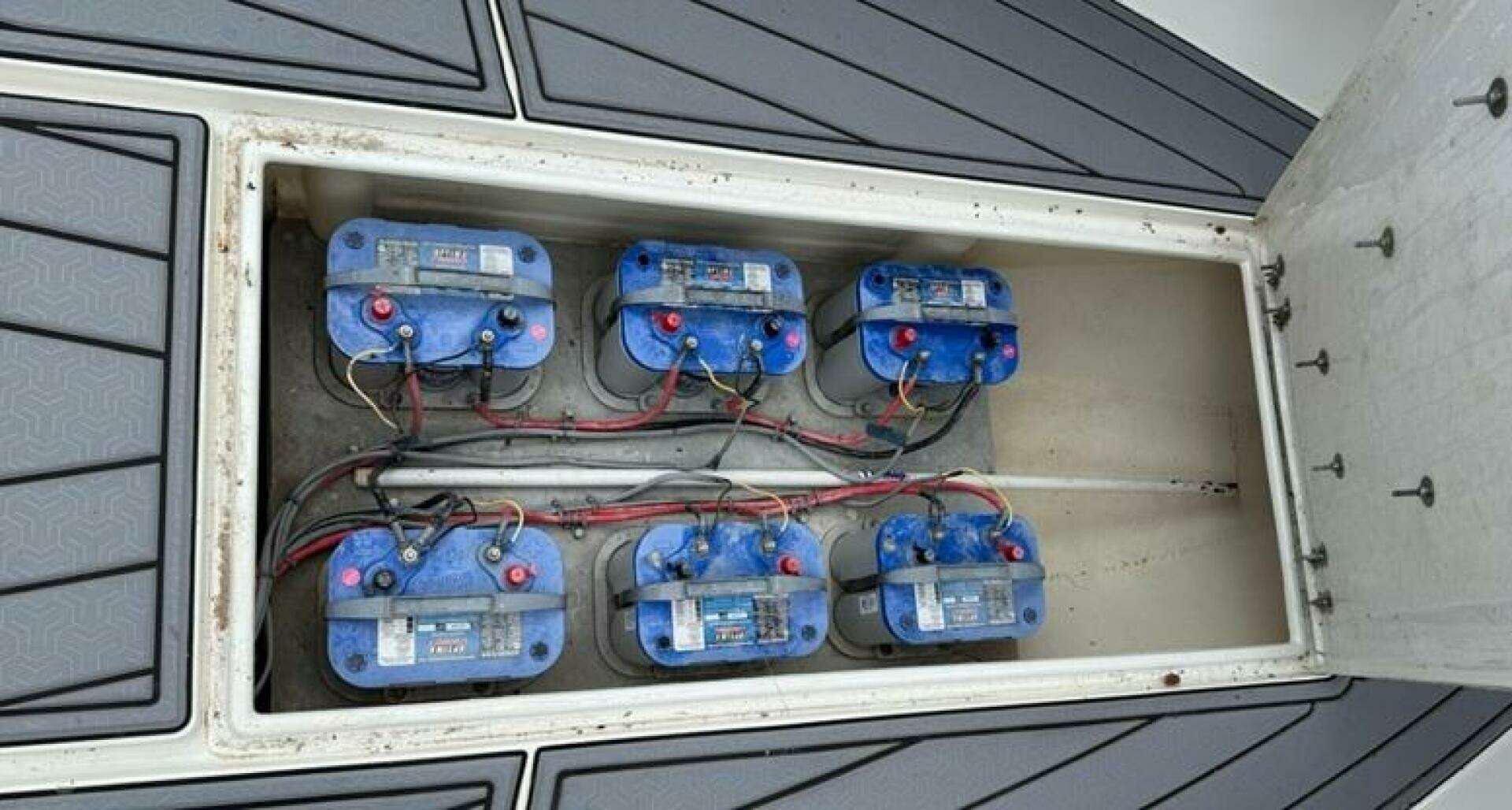 Contender  Yacht For Sale