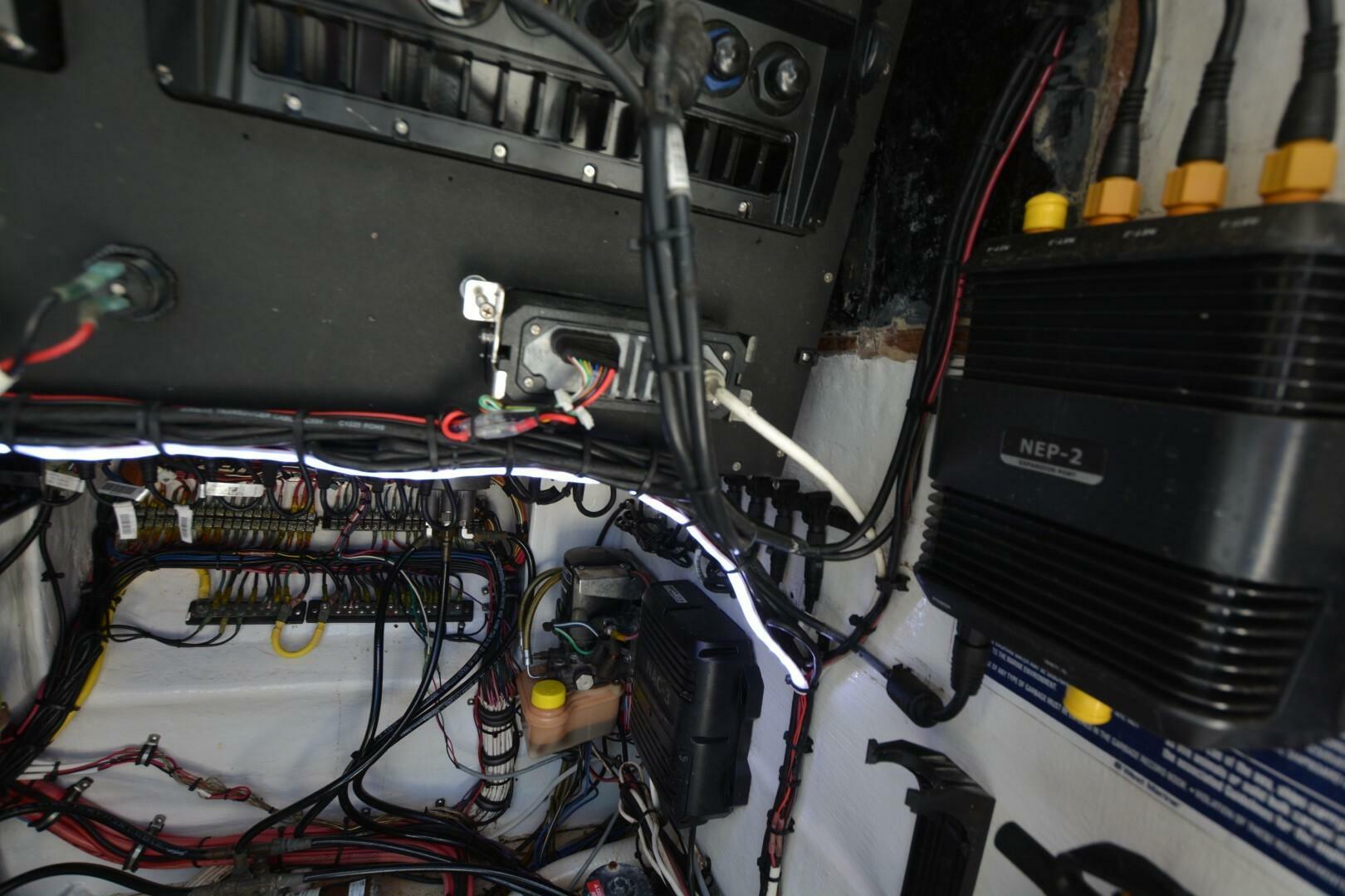 Hot Hooks 33ft Contender Yacht For Sale Hot Hooks 33ft Contender Yacht For Sale