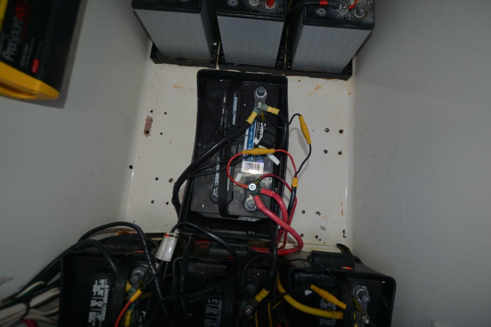 Hot Hooks 33ft Contender Yacht For Sale Hot Hooks 33ft Contender Yacht For Sale