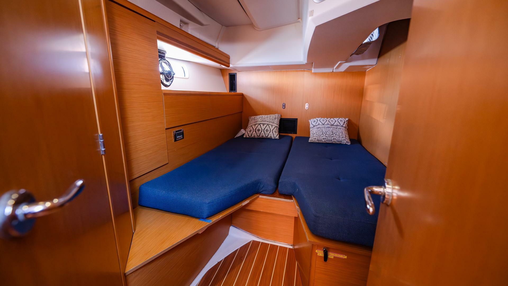 Coopers 52ft Jeanneau Yacht For Sale