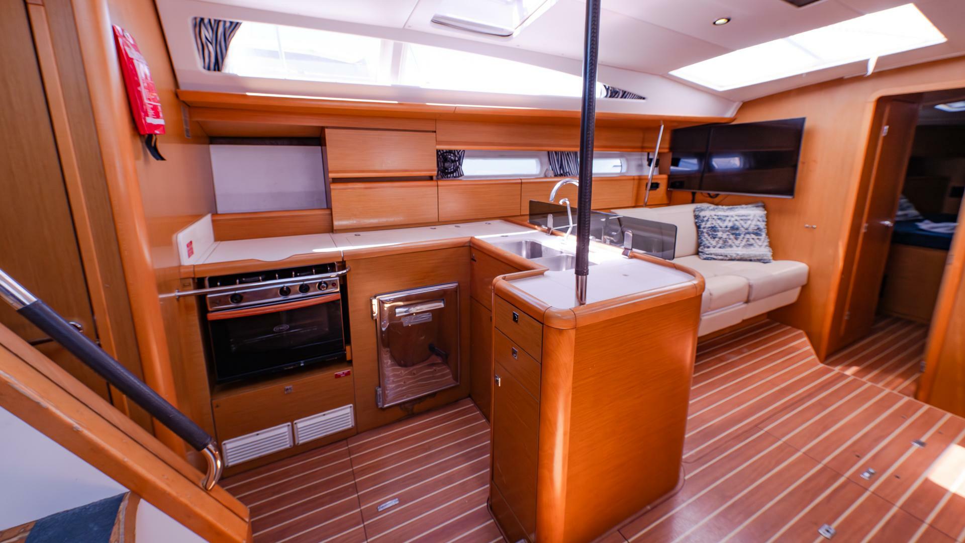 Coopers 52ft Jeanneau Yacht For Sale