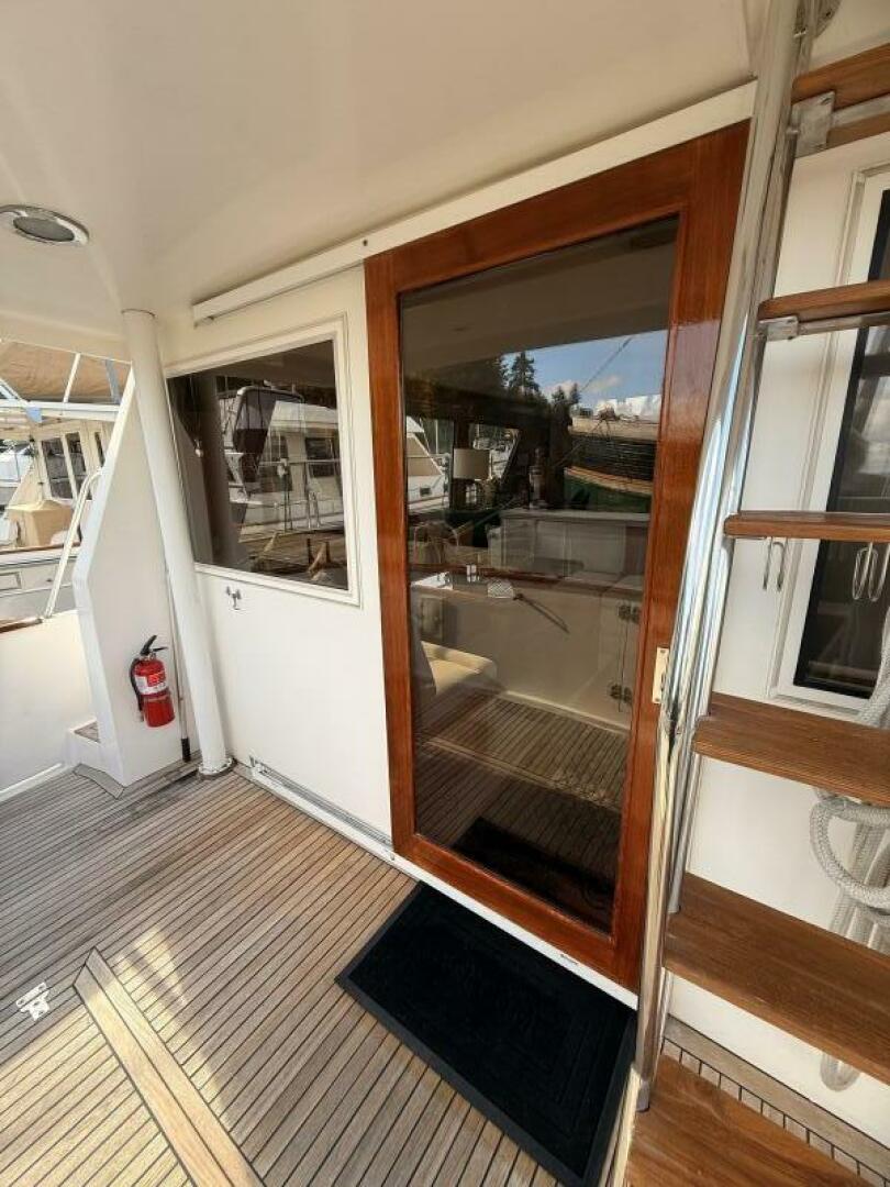 ISLAND GIRL 48ft Ocean Alexander Yacht For Sale
