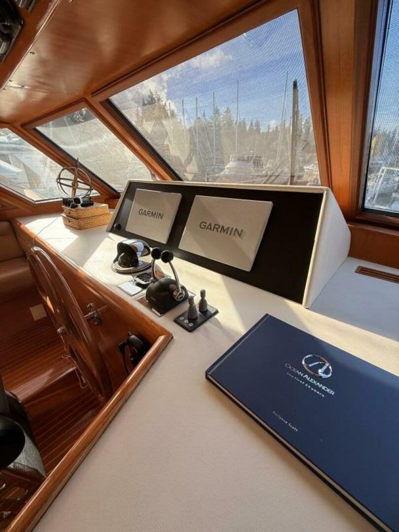 ISLAND GIRL 48ft Ocean Alexander Yacht For Sale