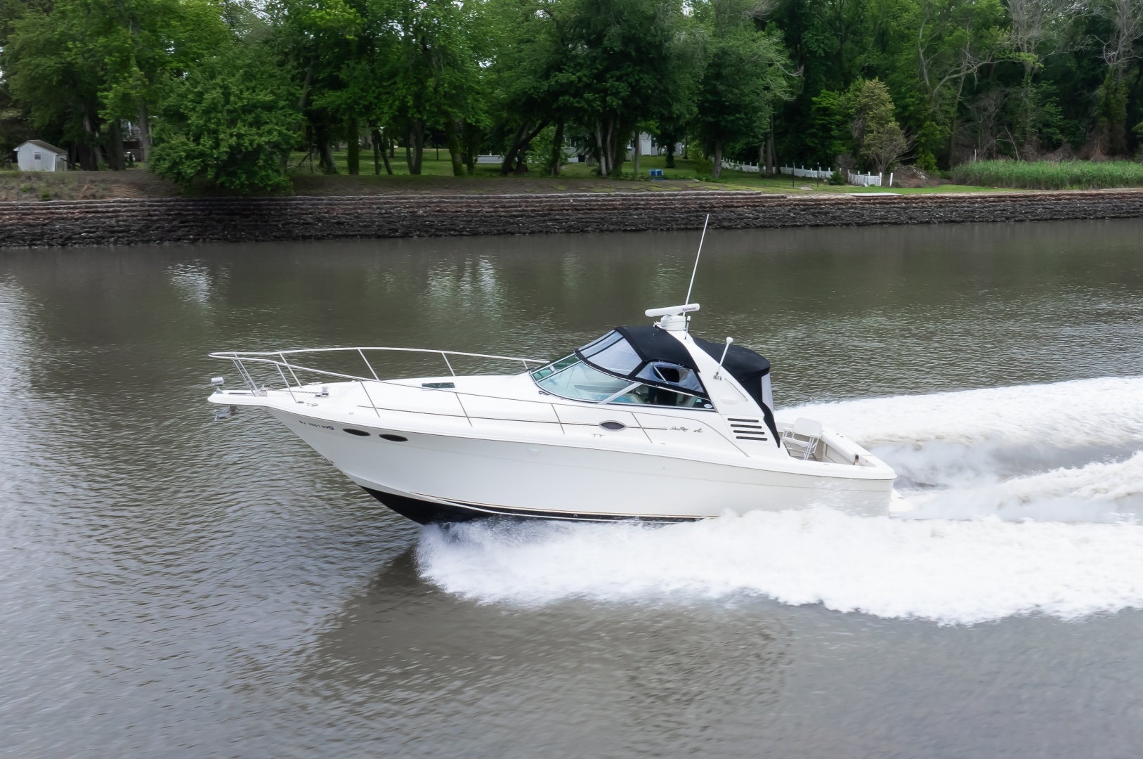 33ft Sea Ray Yacht For Sale