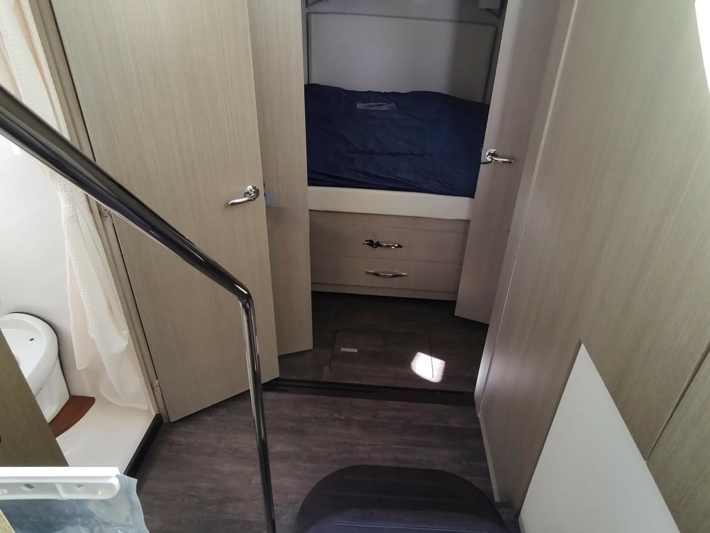 Regal 42 Fly Yacht For Sale
