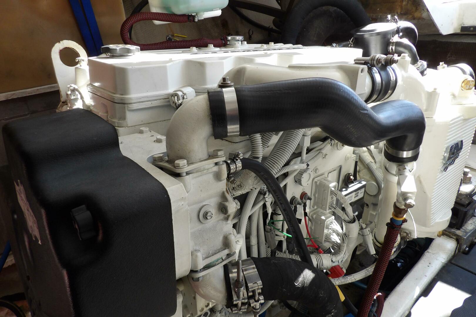 College Fund 40ft Luhrs Yacht For Sale