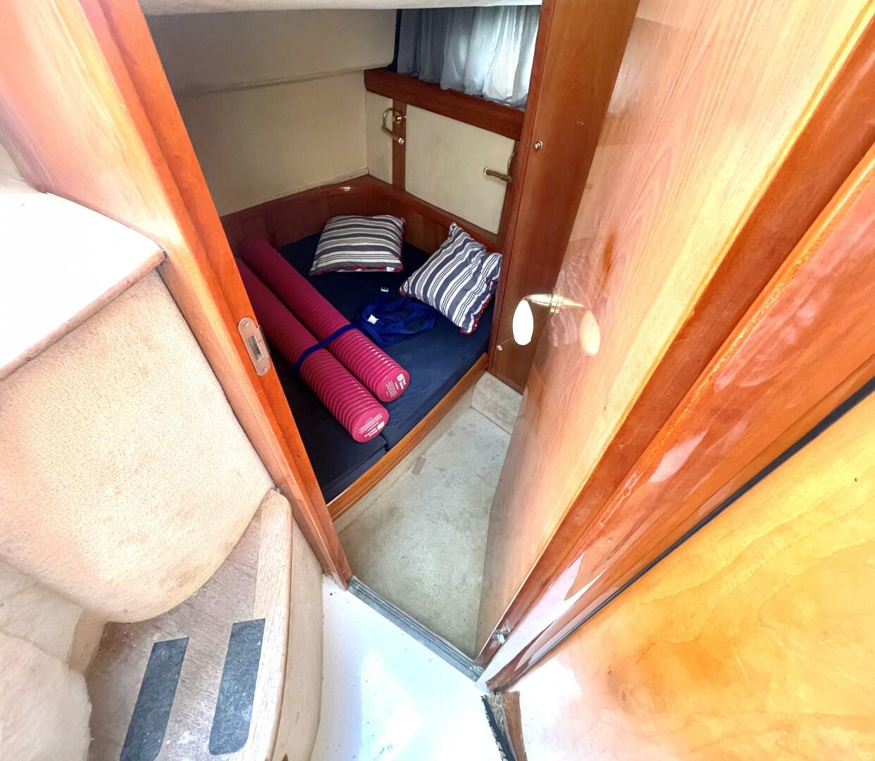 Saphir Bleu 50ft Cranchi Yacht For Sale Saphir Bleu 50ft Cranchi Yacht For Sale