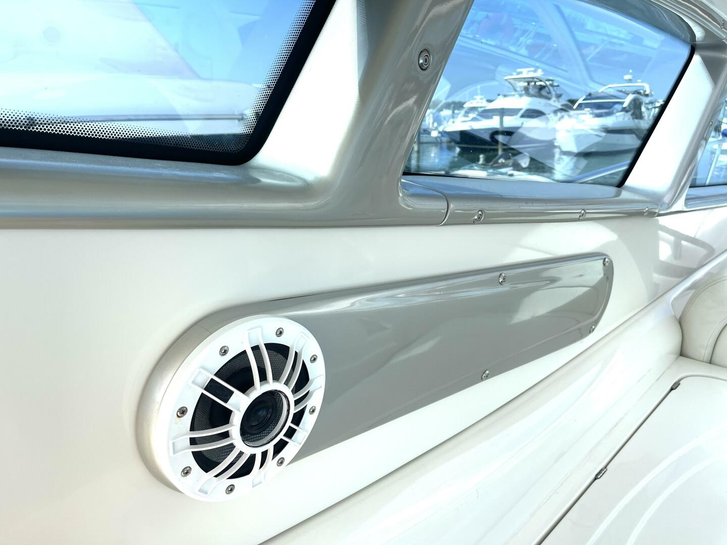 Saphir Bleu 50ft Cranchi Yacht For Sale Saphir Bleu 50ft Cranchi Yacht For Sale