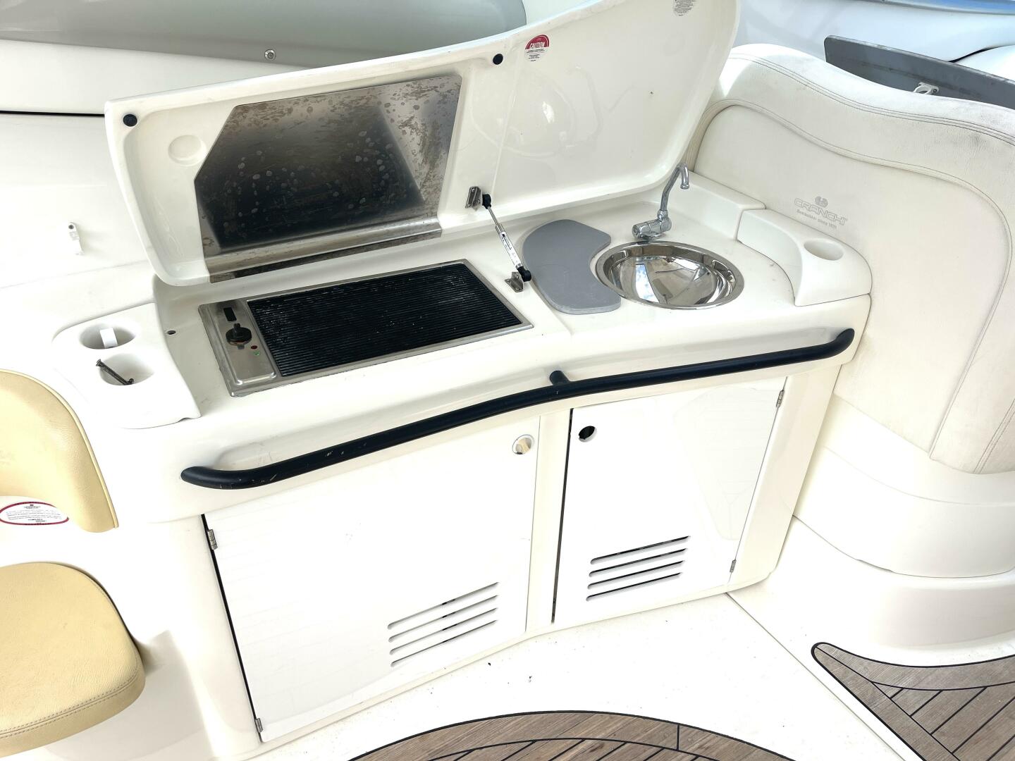 Saphir Bleu 50ft Cranchi Yacht For Sale Saphir Bleu 50ft Cranchi Yacht For Sale