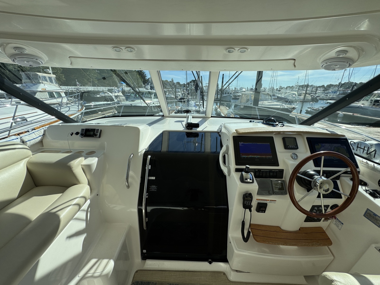 2008 Tiara Yachts 3900 Sovran