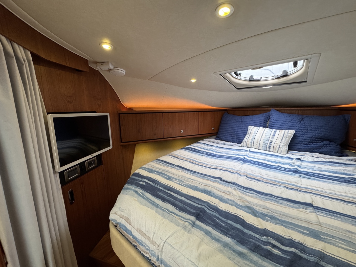 2008 Tiara Yachts 3900 Sovran
