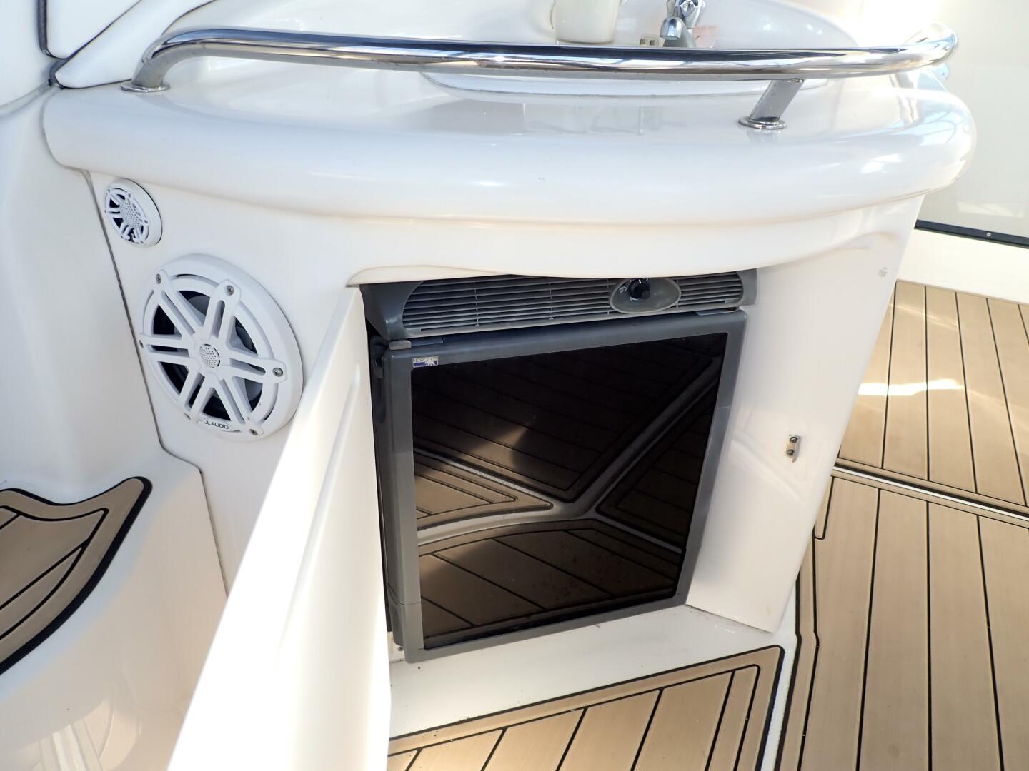 Talkn Trash 34ft Sea Ray Yacht For Sale