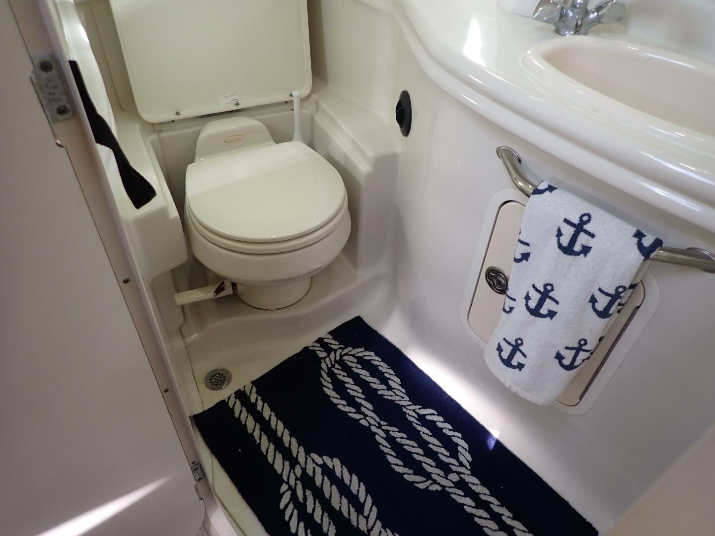 Talkn Trash 34ft Sea Ray Yacht For Sale