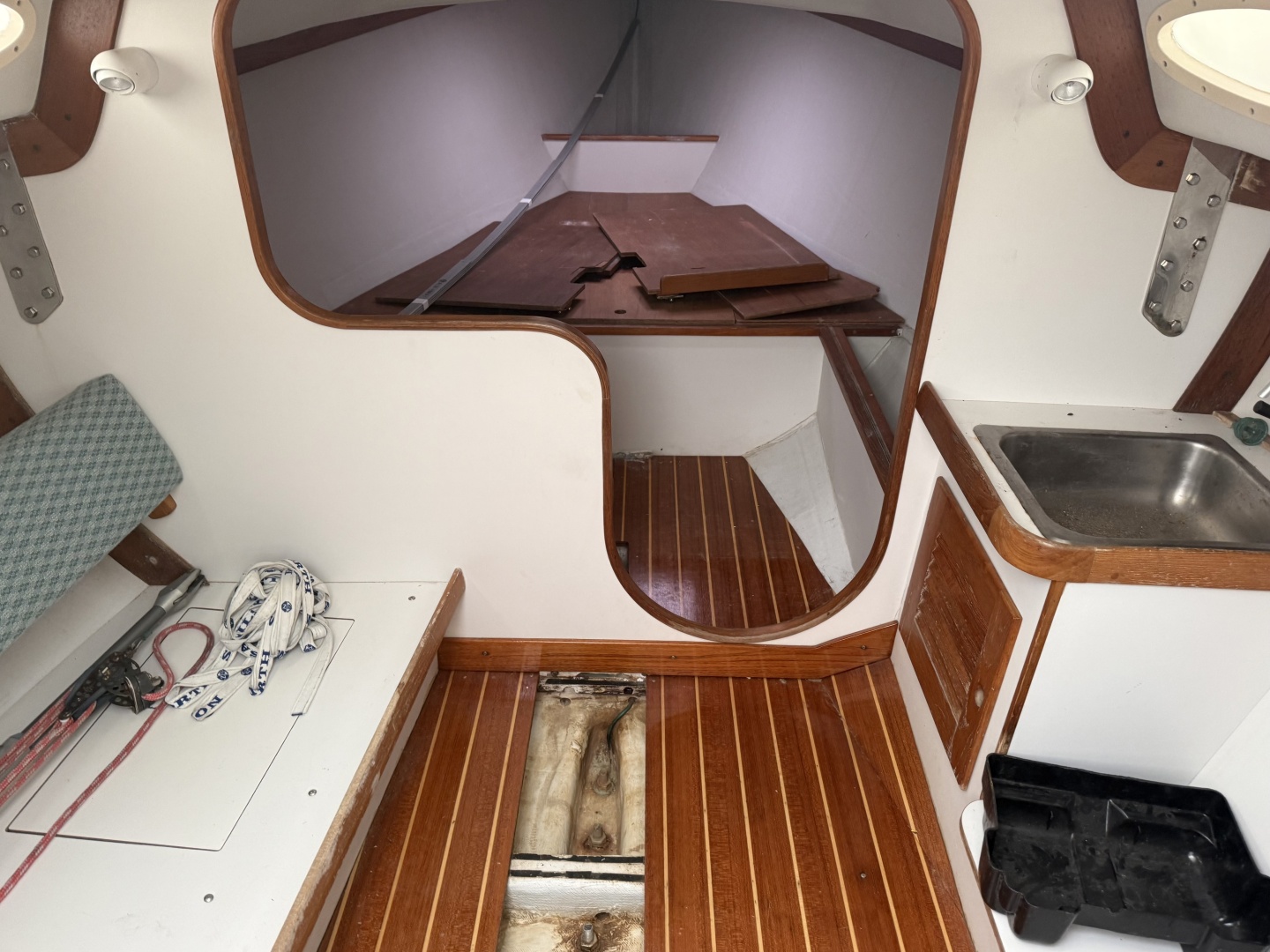 1995 Alerion 28