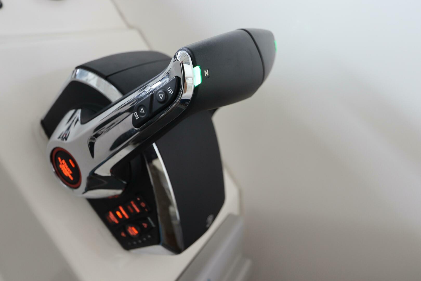 38ft Intermarine Yacht For Sale