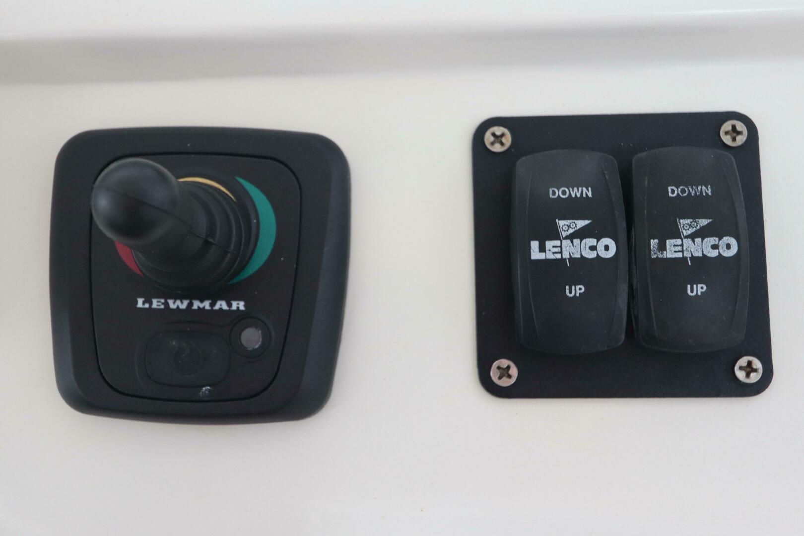 38ft Intermarine Yacht For Sale