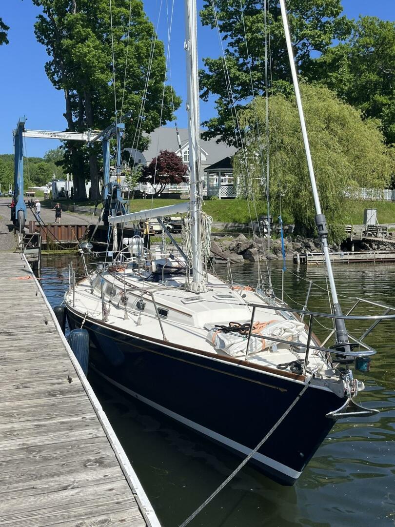 42ft Sabre Yacht For Sale 42ft Sabre Yacht For Sale