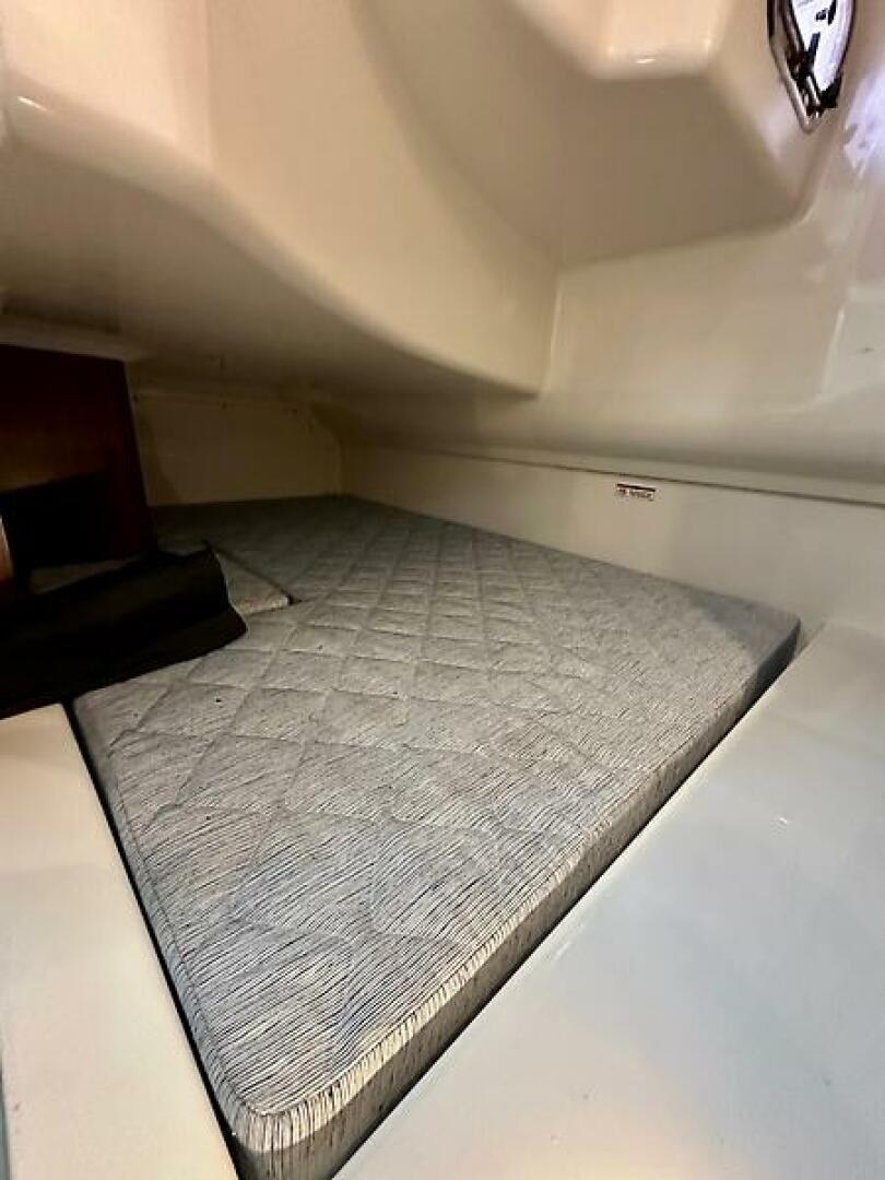 Breeezy 37ft Pursuit Yacht For Sale