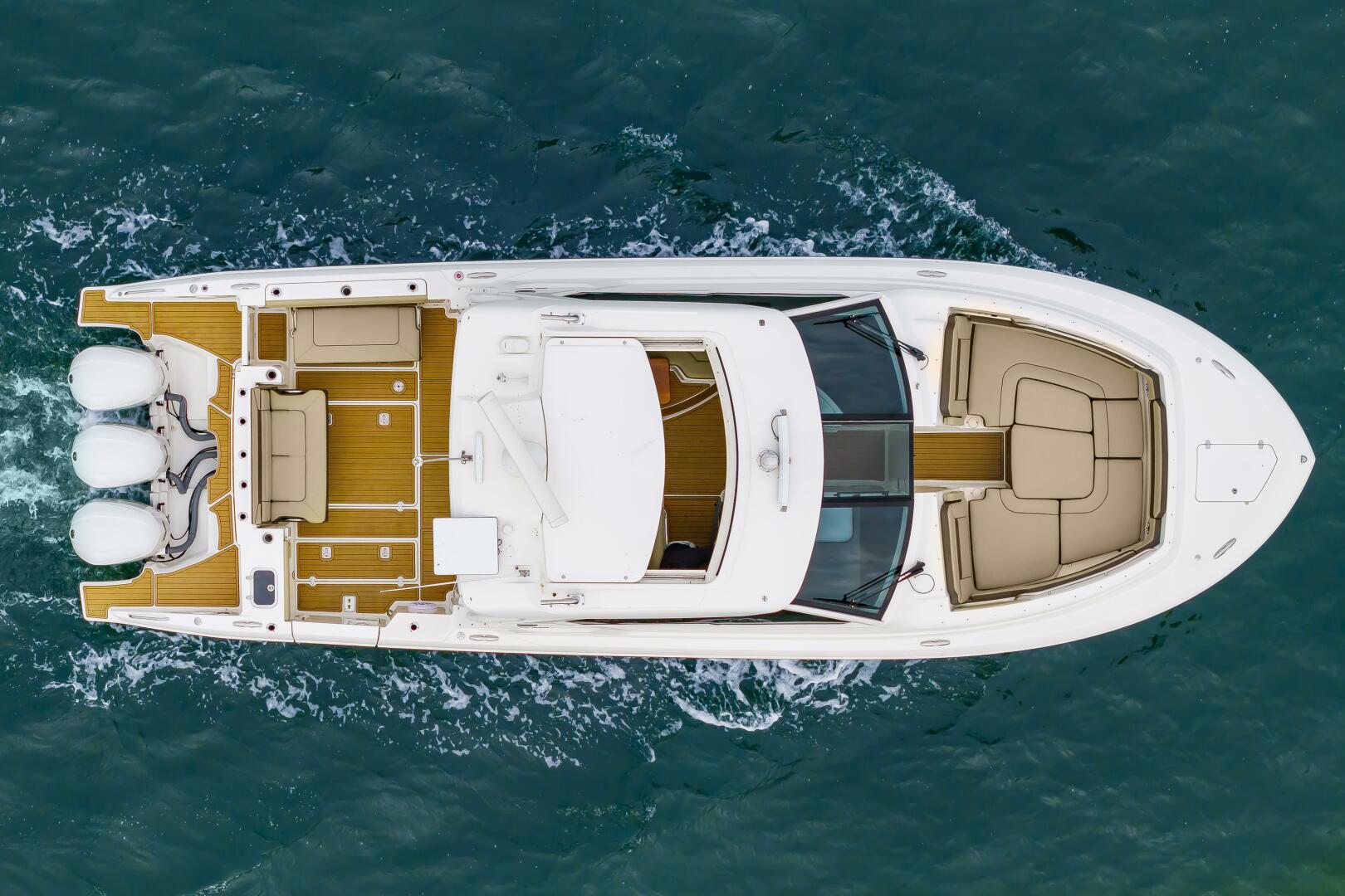Breeezy 37ft Pursuit Yacht For Sale