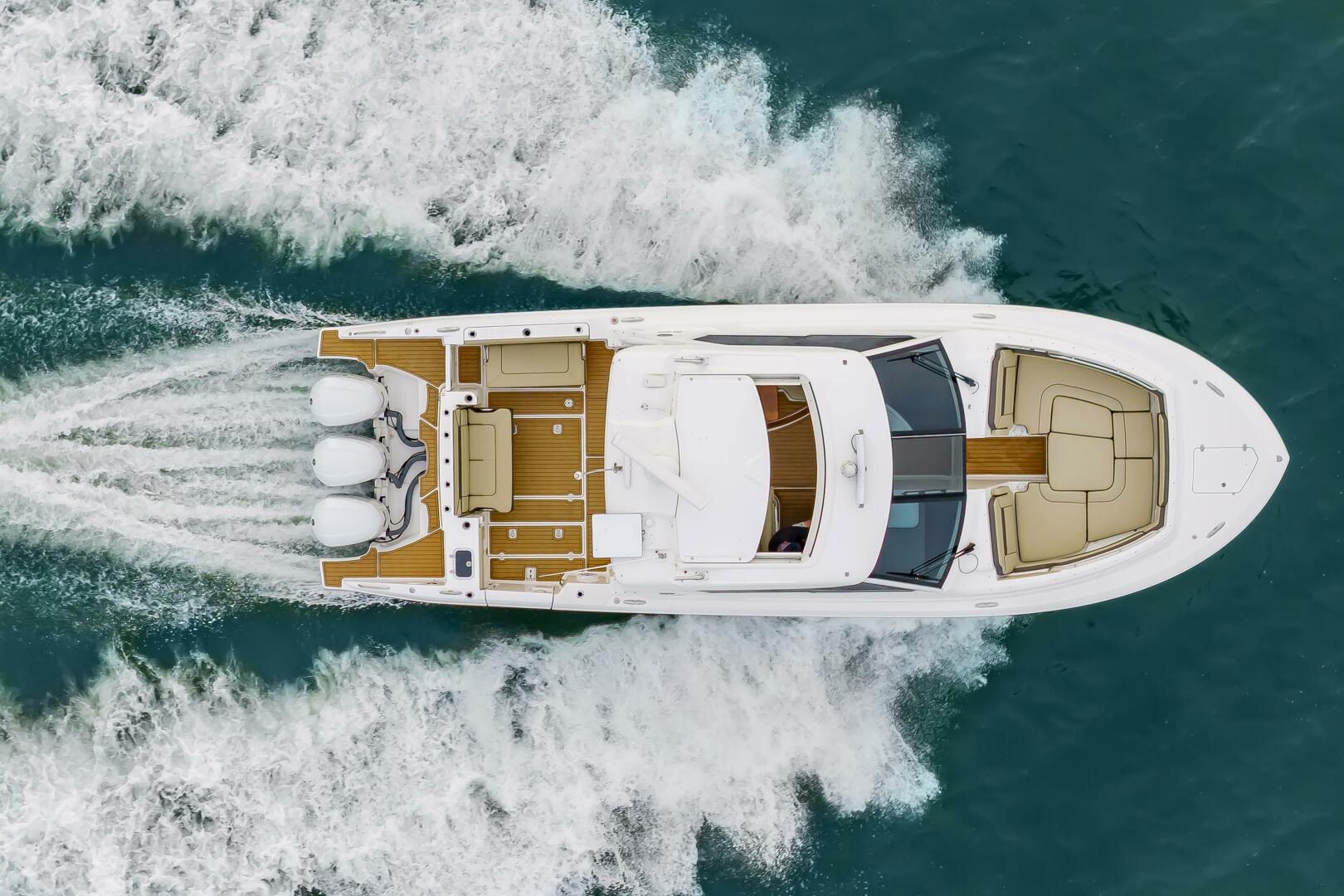 Breeezy 37ft Pursuit Yacht For Sale