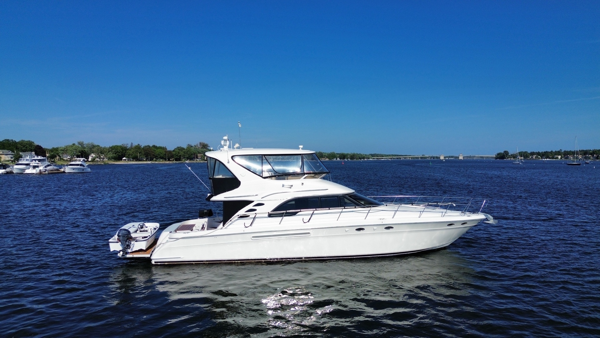 1999 Sea Ray 560 Sedan Bridge - photo 1 of 76