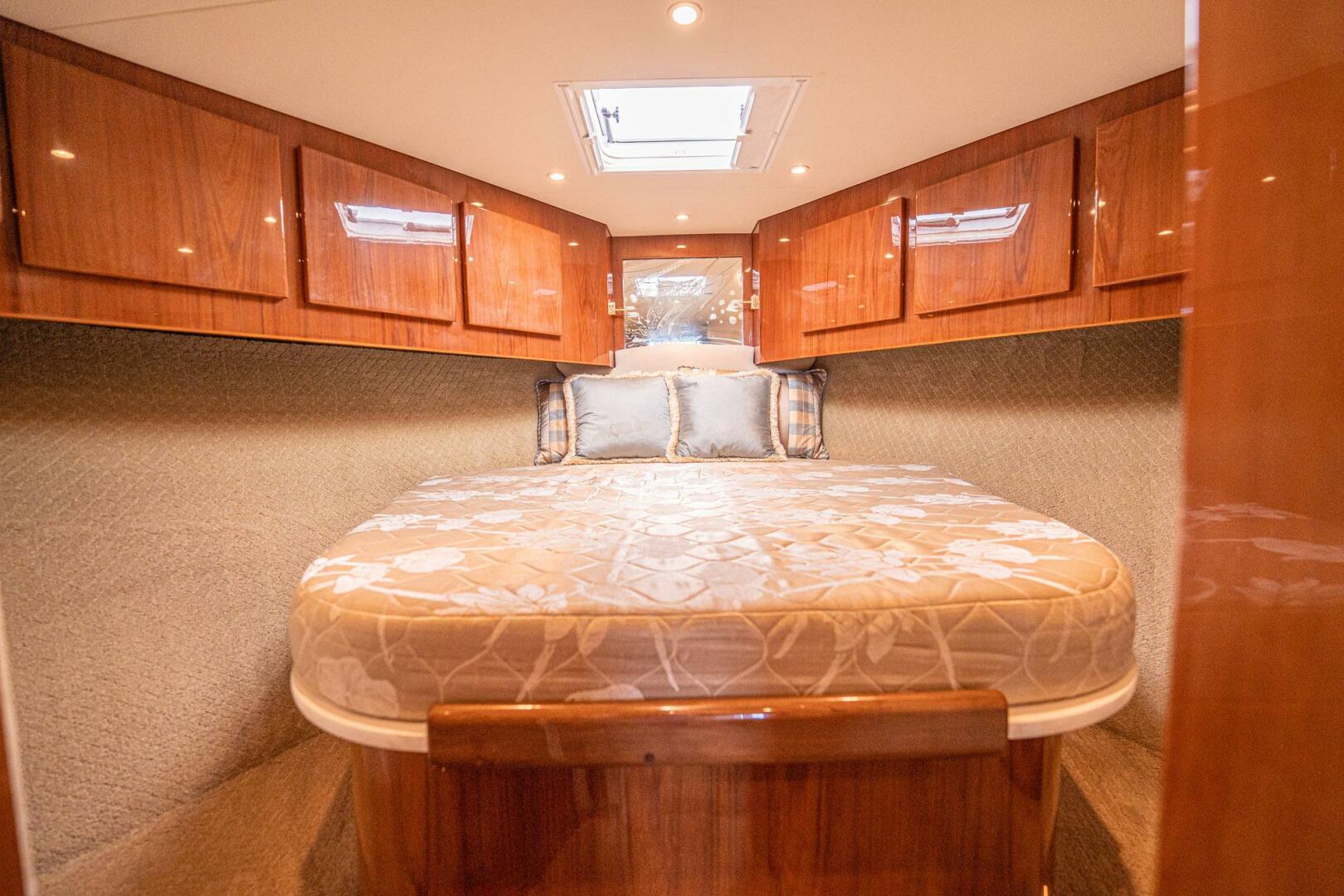 Manana 43ft Egg Harbor Yacht For Sale