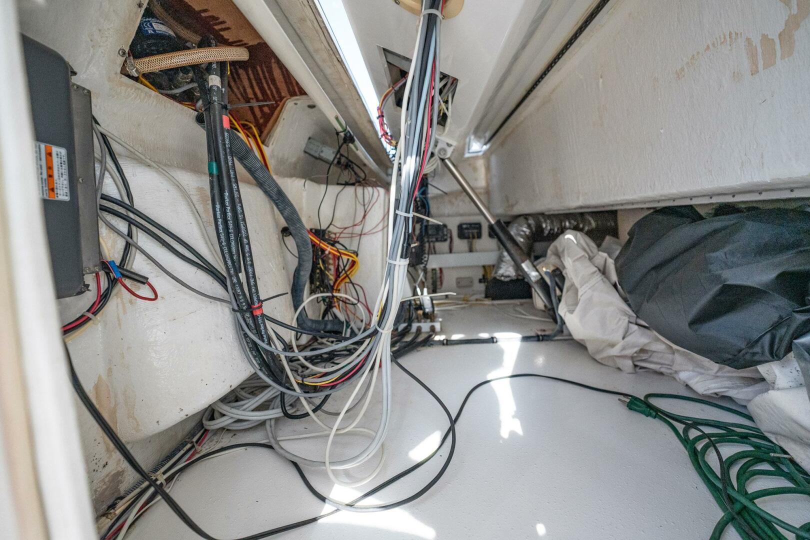 Manana 43ft Egg Harbor Yacht For Sale